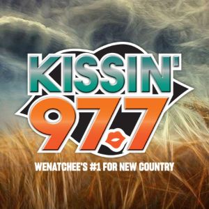 Logotipo de la emisora ​​de radio KYSN Kissin' 97.7 FM