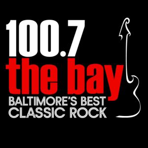 Logotipo de la emisora ​​de radio 100.7 The Bay
